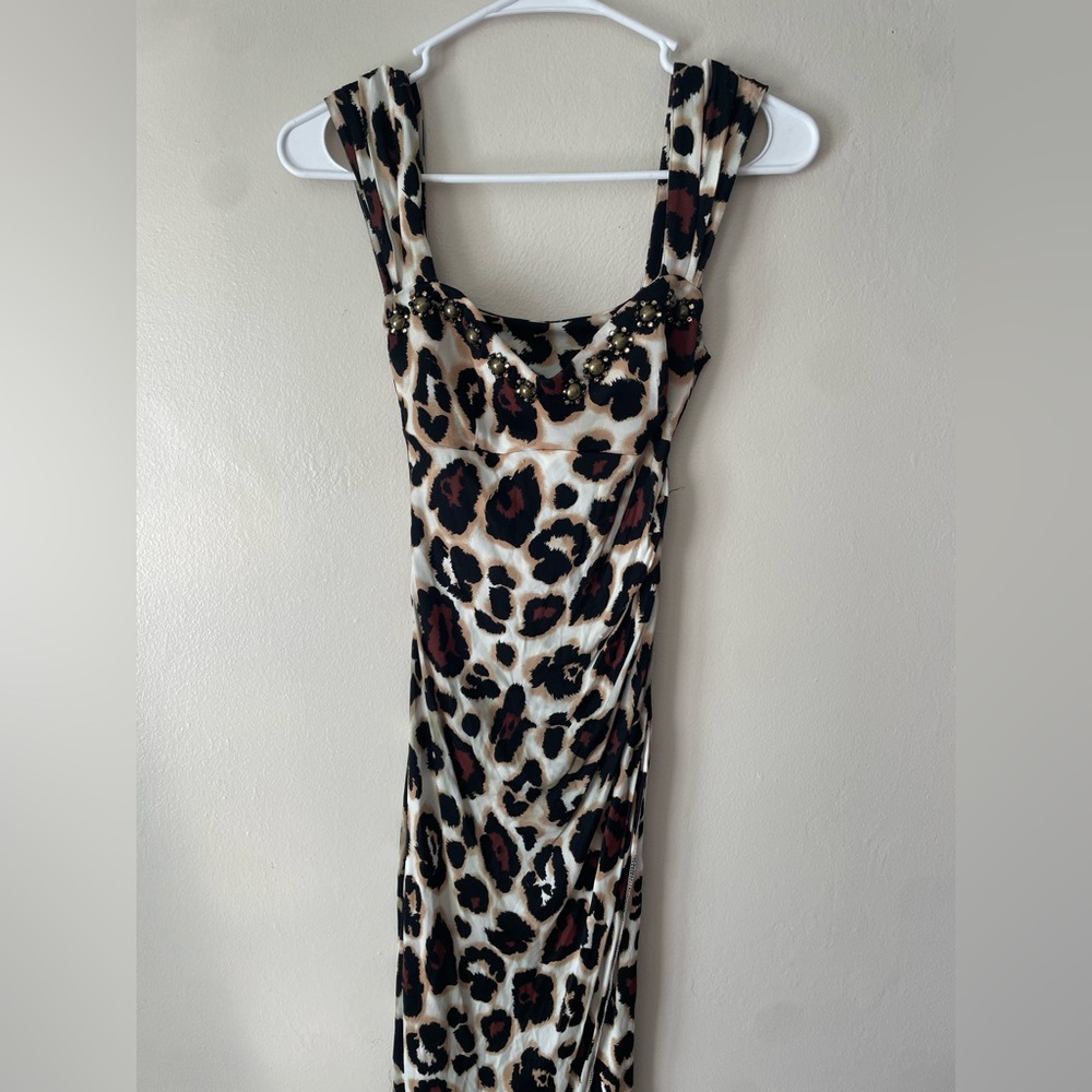 Chic Leopard Print Mini Dress